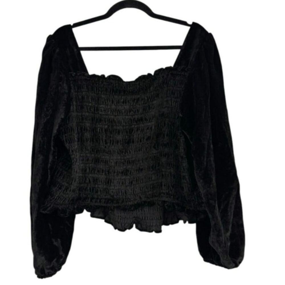 Torrid Velvet Smocked Blouson Sleeve Crop‎ Top Size 2
